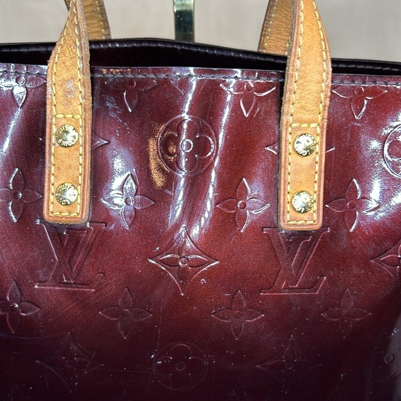 Louis Vuitton Vernis amarant hand bag - Picture 2 of 13